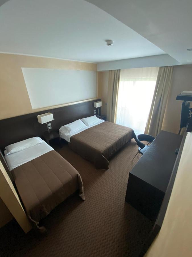 E' Hotel Reggio Calabria Exterior photo