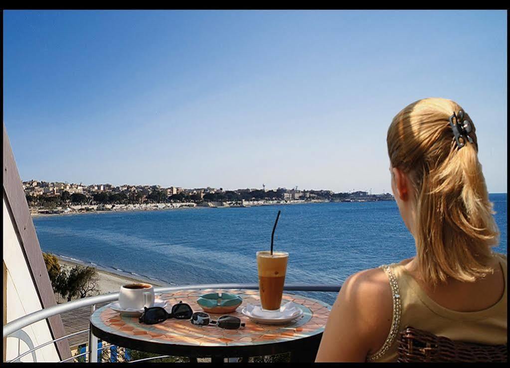 E' Hotel Reggio Calabria Exterior photo