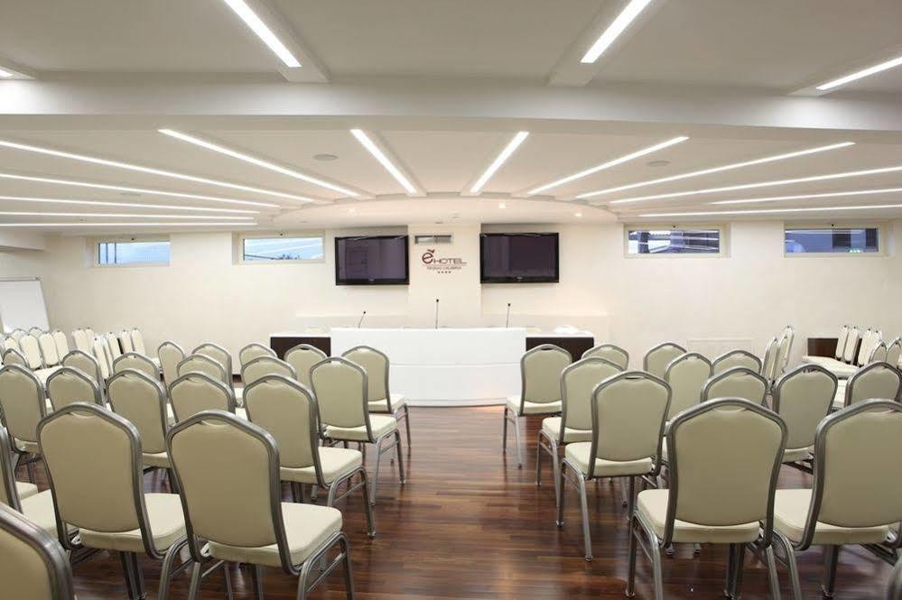 E' Hotel Reggio Calabria Exterior photo